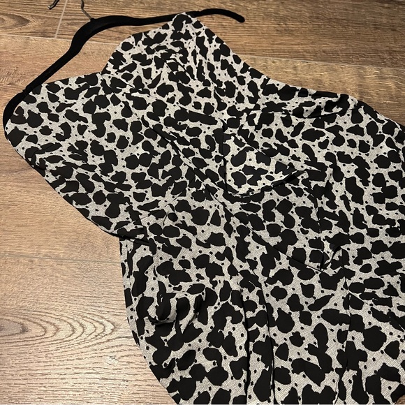 Express Animal Print Romper - Picture 8 of 10